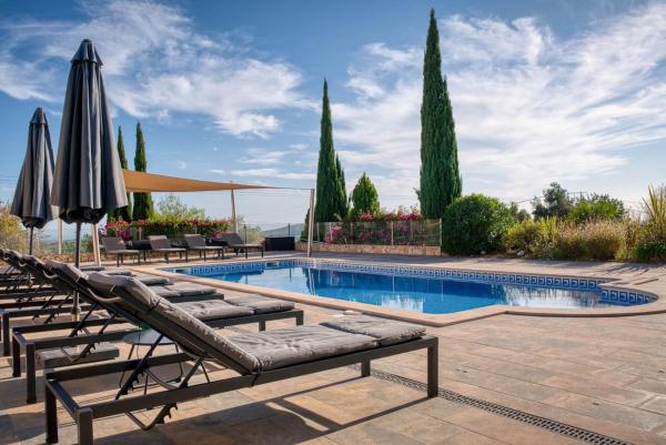 Stunning villa, heated pool, pool bar, sea views, Prenota Villa Hotel a Algarve con parcheggio, Parcheggio