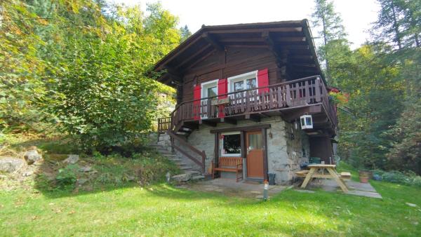 Petit chalet rustique et bucolique, Prenota Chalet Bovernier Canton Vallese