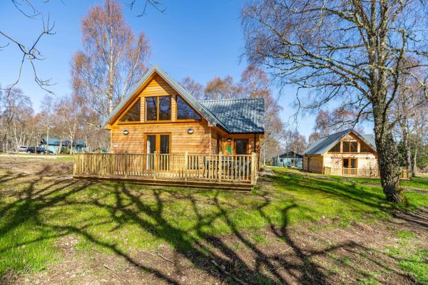 Thistle Lodge 19 with Hot Tub, Buchen Sie Ferienhaus Hotels in Schottland mit Parkplatz, Parkplätze
