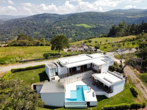 MANSION PAL SAN GIl, Book Villa Coffee Triangle Hotels with a Pool, Swimming Pool