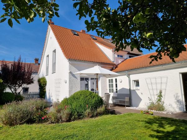 Ferienhaus Rosengarten, Prenota Casa vacanze Hotel a Selb con parcheggio, Parcheggio