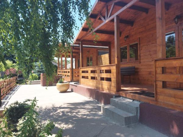 Domki pod Brzozą, Buchen Sie Ferienhaus Czarnocin Heiligkreuz