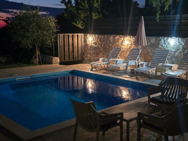Apartman Nikocevic 2, Buchen Sie Villa Bar Bar County
