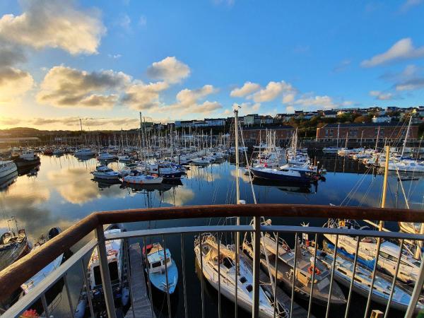 Marina Retreat, Buchen Sie Ferienhaus Milford Haven 