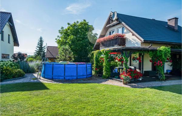 2 Bedroom Amazing Home In Ploskinia, Réserver Maison de vacances Płoskinia Warmia-Masuria