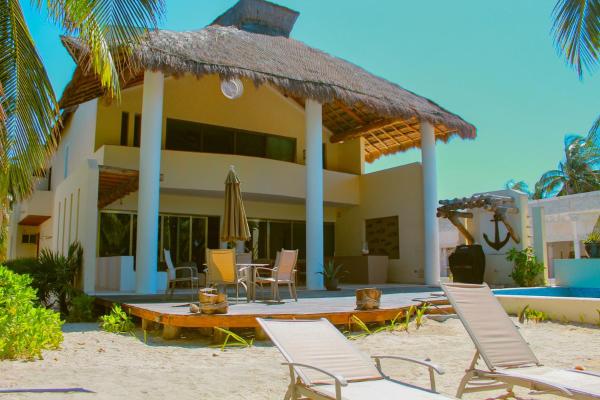 Lemnus Luxury villa walking distance to Chicxulub, Prenota Casa vacanze Hotel a Yucatán con piscina, Piscina