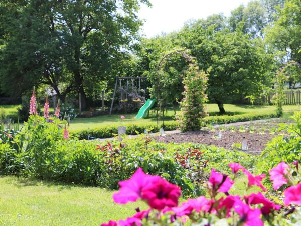 Gite Saint-Blin, 5 pièces, 9 personnes - FR-1-611-31, Réserver Hôtel Saint-Blin 