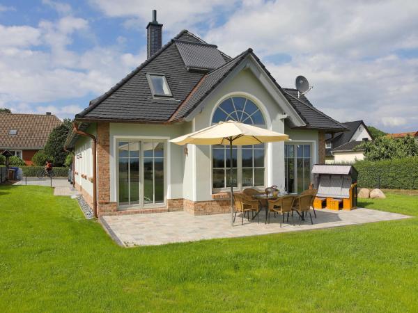 "Küstenhus" Klein Zicker mit Wasserblick, Kamin, Sauna, Terrasse, Réserver Maison de vacances Klein Zicker Rügen