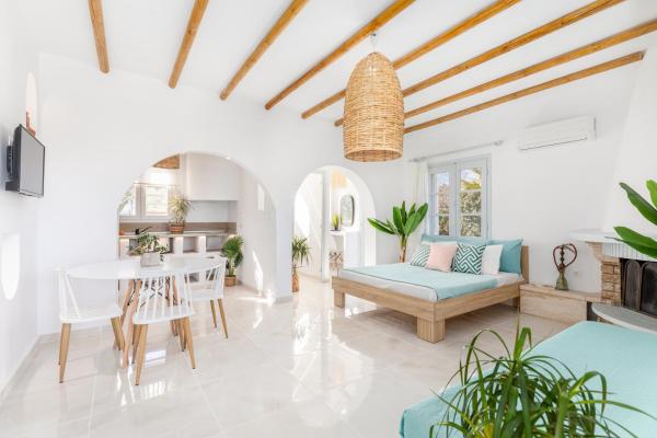 m&m, Prenota Villa Vourvourou 