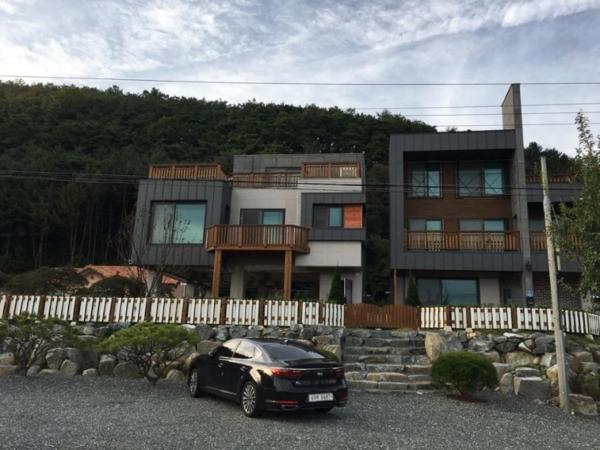 Grace River House Block A, Prenota Villa Hotel a Gangwon-Do con parcheggio, Parcheggio