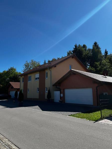 Gästehaus Traunreut - Monteur und Gästezimmer, Reserva ahora Hostal o pensión Traunreut 