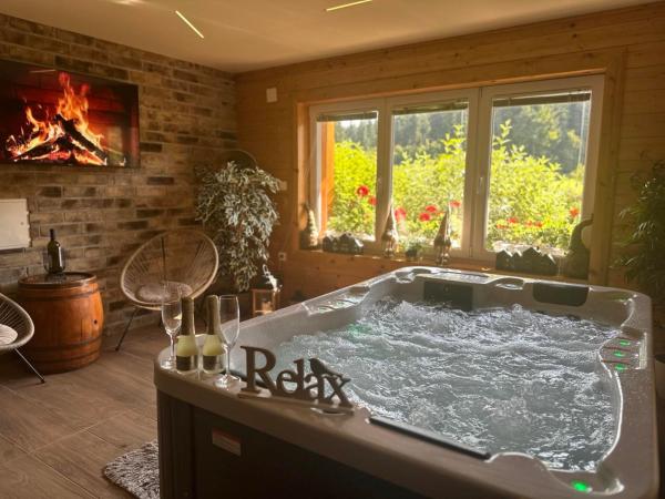 Holiday Home Lino, Buchen Sie Ferienhaus Hotels mit Pool in Kvarner-Bucht, Schwimmbad