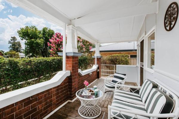 Court House Hideaway - Country Comfort in Town, Réserver Maison de vacances Mudgee 