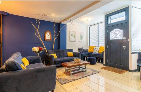 Enchanted Hideaway, Bath, Buchen Sie Ferienhaus Hotels in Somerset mit Parkplatz, Parkplätze
