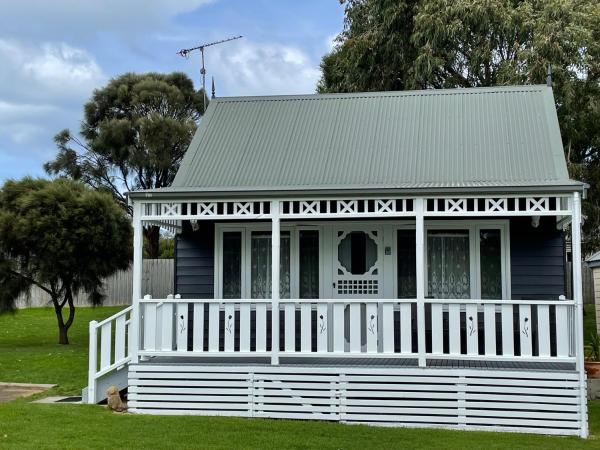 Nest - charming, comfortable coastal villa, Buchen Sie Villa Hotels in Port Fairy mit Parkplatz, Parkplätze