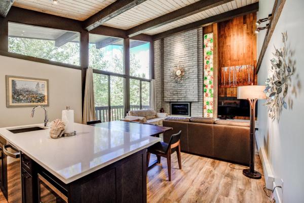 Tamarisk Telemark Condo - Nice Location, Buchen Sie Ferienhaus Hotels in Vail-Breckenridge-Cooper mit Pool, Schwimmbad