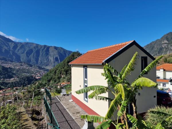 Zefs chalet, Buchen Sie Chalet Hotels in Madeira mit Parkplatz, Parkplätze