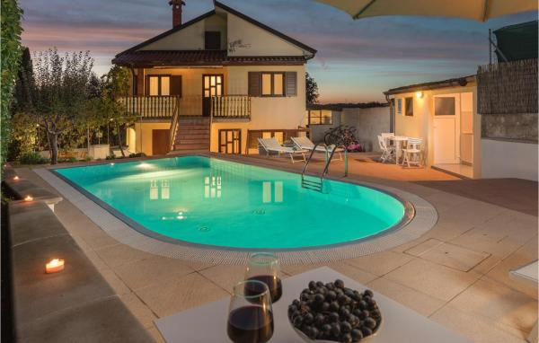 Awesome Home In Svetvincenat With Wifi, Reserva ahora Casa o chalet Hoteles en Istria central con piscina, Piscina