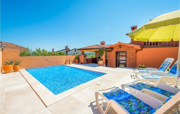 3 Bedroom Amazing Home In Vizinada, Reserva ahora Casa o chalet Hoteles en Istria central con piscina, Piscina