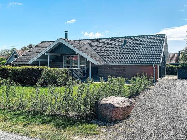10 person holiday home in Juelsminde, Book Vacation Home Juelsminde Hotels with a Pool, Swimming Pool