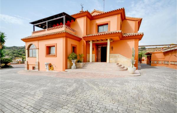 6 Bedroom Awesome Home In Estepona, Prenota Casa vacanze Estepona Costa del Sol