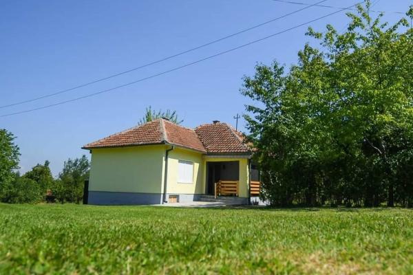 Seoska kuca Stojanović, Prenota Casa vacanze Kladovo 