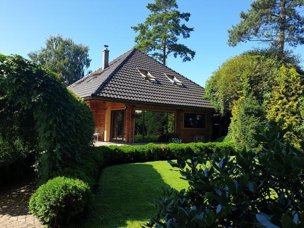 BITTE Three Bedroom Design Cottage, Reserva ahora Casa o chalet Hoteles en Vidzeme con aparcamiento, Aparcamiento