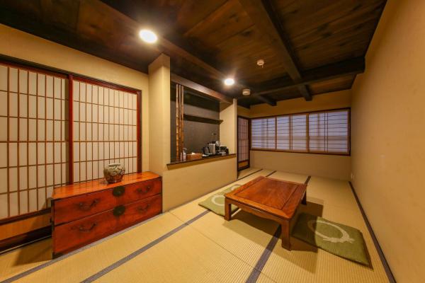 Sowaan, Buchen Sie Hotel Takayama 