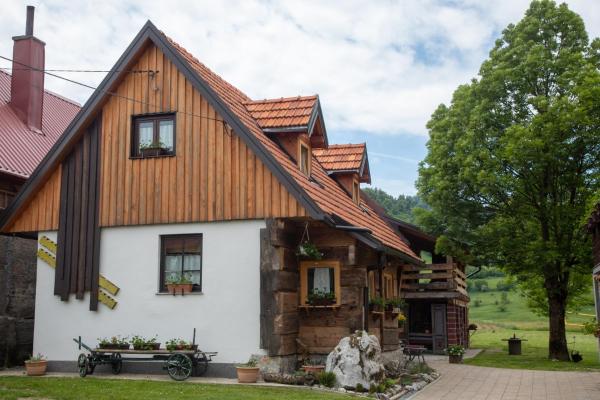 Kuća za odmor Mećava, Reserva ahora Chalet de montaña Hoteles en Kvarner con aparcamiento, Aparcamiento