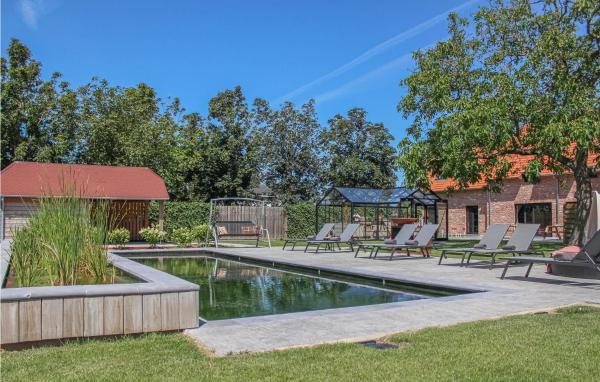 Amazing Home In Diksmuide, Prenota Casa vacanze Hotel con piscina a Fiandre Occidentali, Piscina