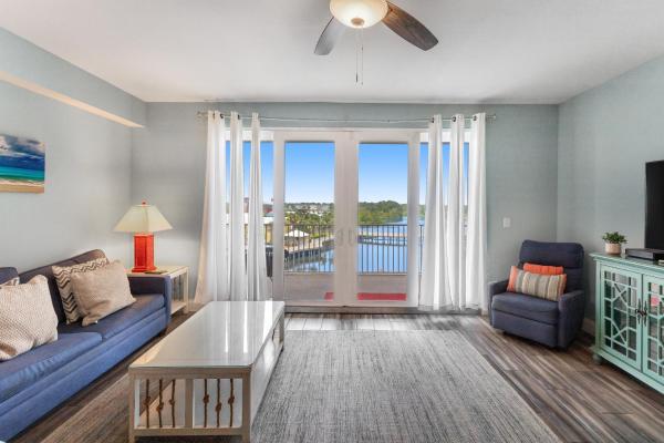 Laketown Wharf 335! 1 BD, 2 Bathroom with Amazing Amenities, Buchen Sie Ferienhaus Villen in Florida, Villa