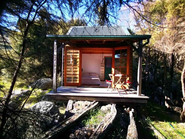 Manaaki Mai, Rustic Retreat Bush Cabin, Buchen Sie Zelt-Lodge Christchurch 
