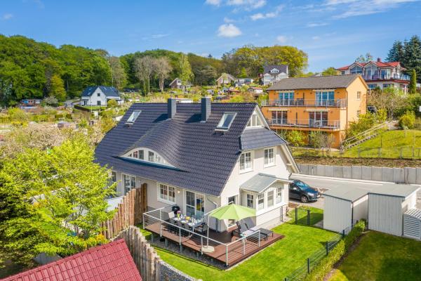 Ferienhaus Seeblick, Book Vacation Home Binz Rügen