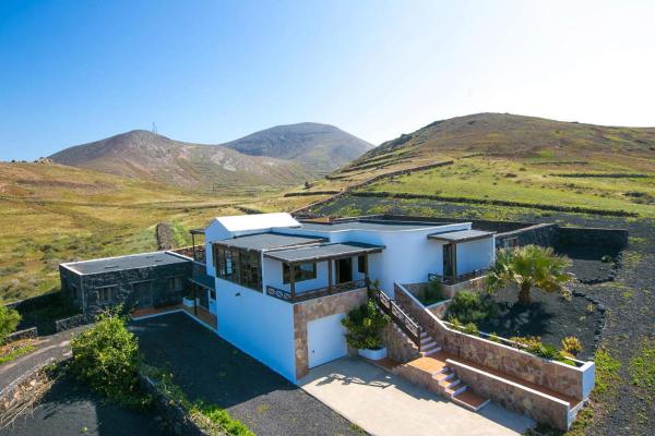 CASA ACEQUIA, Prenota Villa Tinajo 