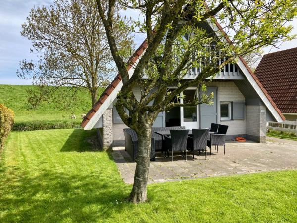 Joke am Deich 6 pers house with equipped terrace behind a dike at Lauwersmeer, Reserva ahora Casa o chalet Moddergat Frisia