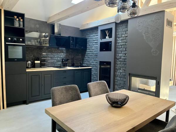 Clockhouse Cottage, Reserva ahora Casa o chalet Hoteles en Vidzeme con aparcamiento, Aparcamiento