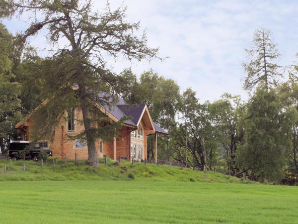 Moonshine Cottage, Buchen Sie Ferienhaus Hotels in Schottland mit Parkplatz, Parkplätze