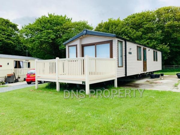 Luxury caravan only 10 mins from the beach, Buchen Sie Ferienhaus Hotels mit Pool in England, Schwimmbad