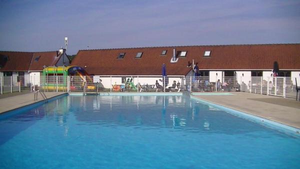 Appartement à Bredene au rez-de-chaussée, Prenota Villaggio turistico Hotel con piscina a Fiandre Occidentali, Piscina