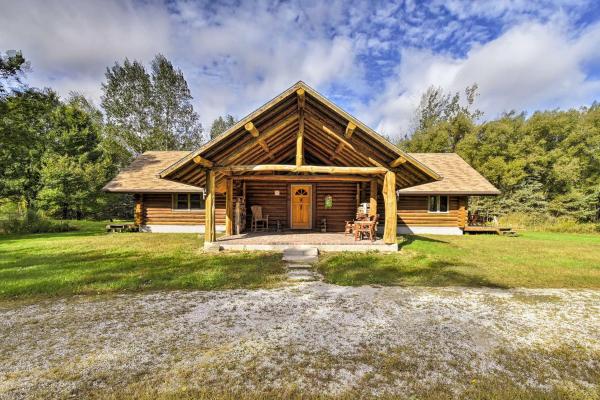 Valders Log Home near EEA Air Show and Sheboygan, Buchen Sie Ferienhaus Villen in Wisconsin, Villa