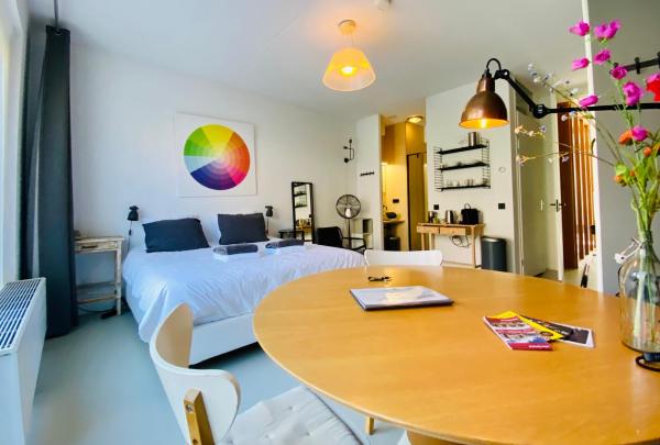 Private Studio with free car parking, Reserva ahora Bed & breakfast Hoteles en Holanda Meridional con aparcamiento, Aparcamiento