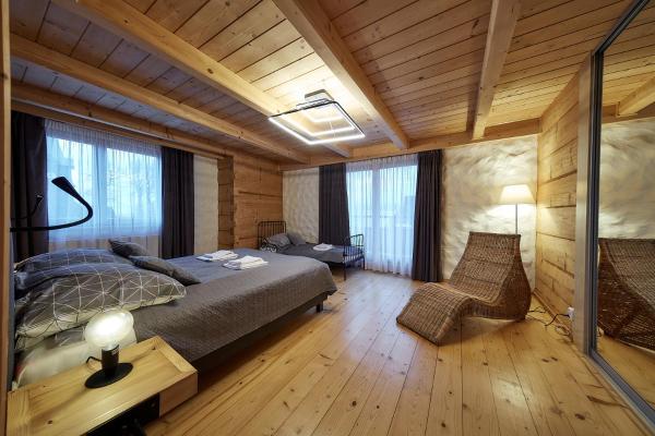Willa Pod Ściętą Lipą, Book Chalet Lesser Poland Hotels with a Parking, Parking