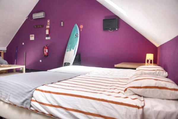 Cozy house in Peniche, 30 m² with sea view, Book Vacation Home Peniche 