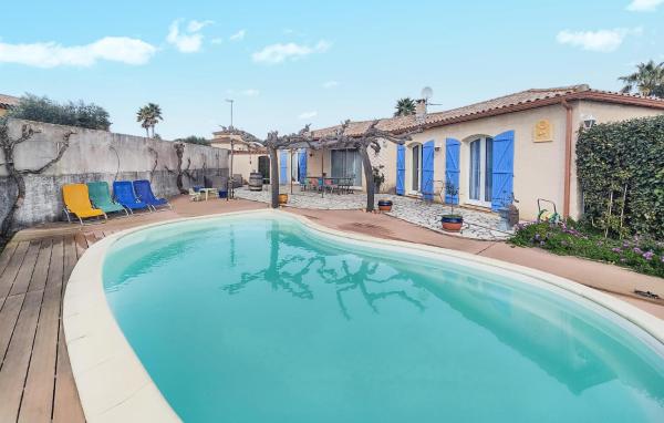 Stunning Home In Caux, Buchen Sie Ferienhaus Caux Hérault