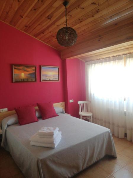 Casa Rural Los Pineros, Book Vacation Home Montan Cottages, Cottage