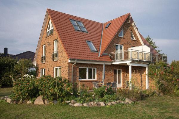 Ferienhaus Hideaway, Book Vacation Home Neuendorf 