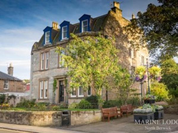 "Frasers" at Marine Lodge, Buchen Sie Ferienhaus Hotels in Lothian mit Parkplatz, Parkplätze