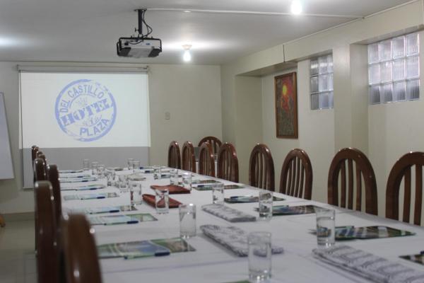 Auditorio & Centro de Capacitaciones Central Park Pucallpa, Buchen Sie Hotel Pucallpa Ucayali