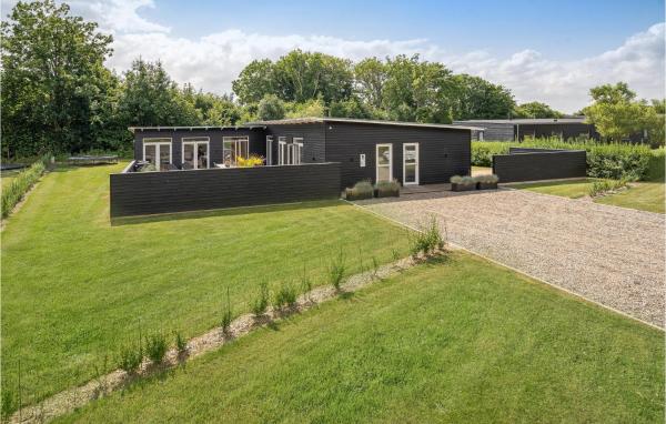 Stunning Home In Haderslev With Sauna, Réserver Maison de vacances Hôtels SPA à Haderslev, SPA