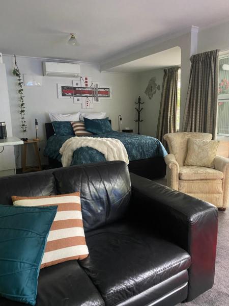 Hideaway - A Couples Retreat, Buchen Sie Chalet Akaroa 